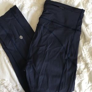 Navy Blue Cropped Lululemon Leggings Size 6